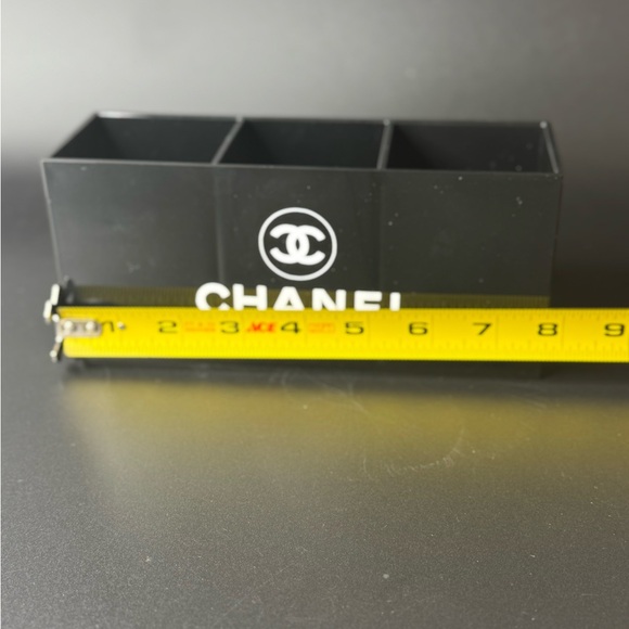 Chanel Makeup Brush Holder - Picture 4 of 6